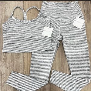 BEYOND YOGA SET LARGE